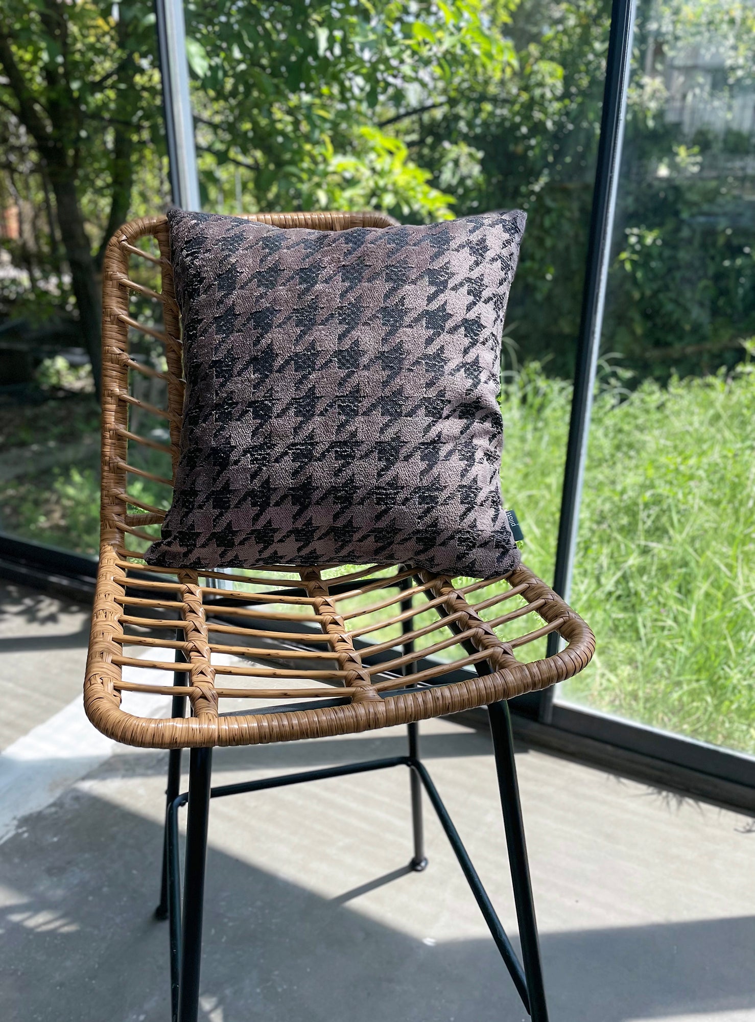 Taupe Houndstooth