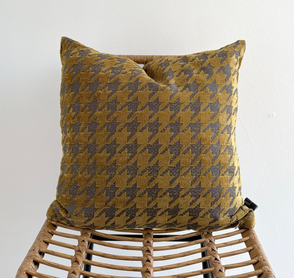 Yellow Houndstooth