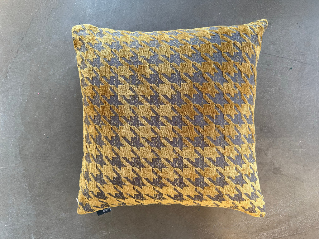 Yellow Houndstooth